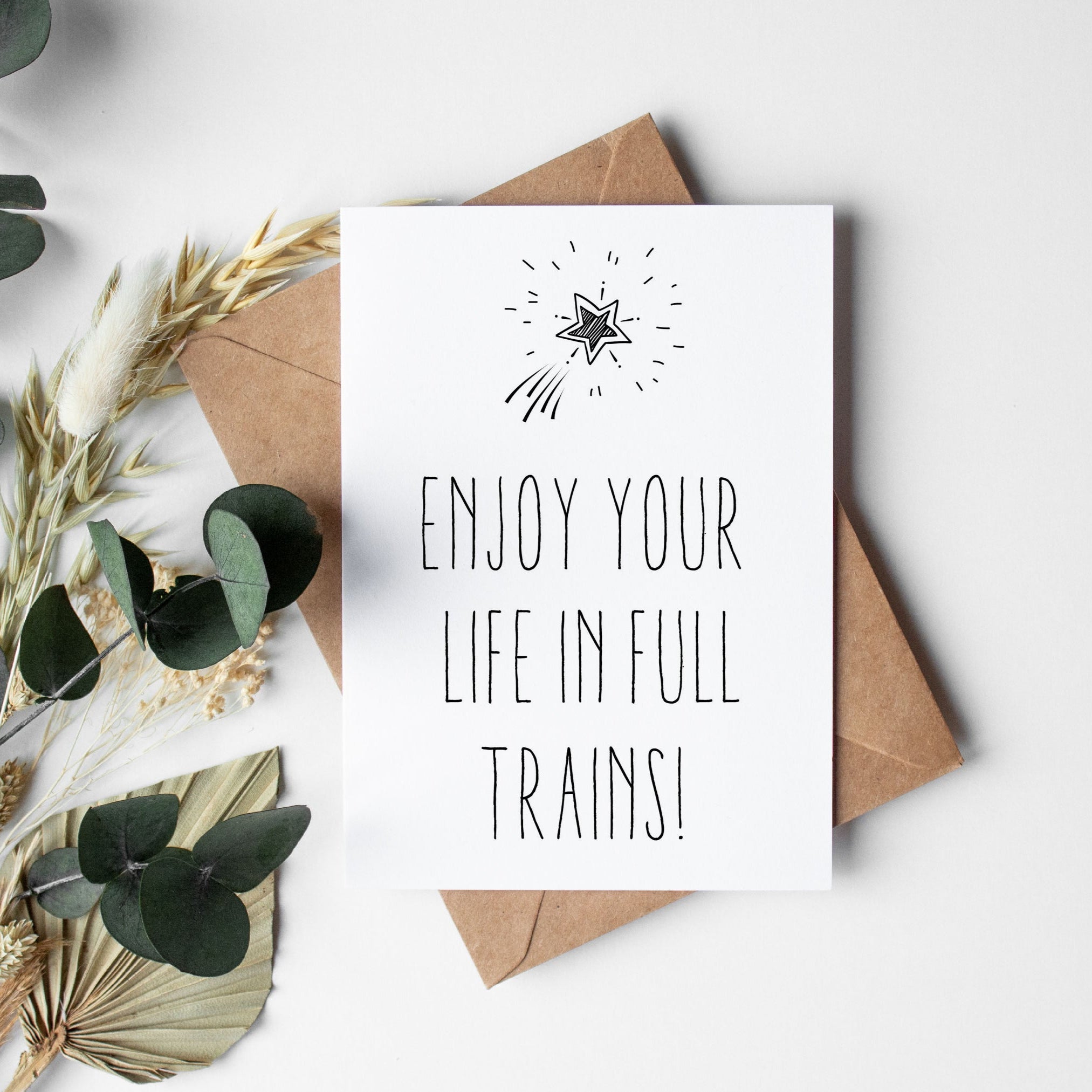Geburtstags- Postkarte: Enjoy your life in full trains